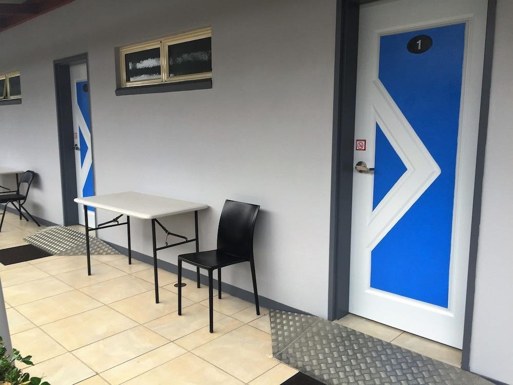 Red Bridge Motor Inn Woombye Екстериор снимка