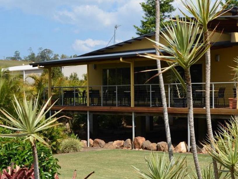 Red Bridge Motor Inn Woombye Екстериор снимка