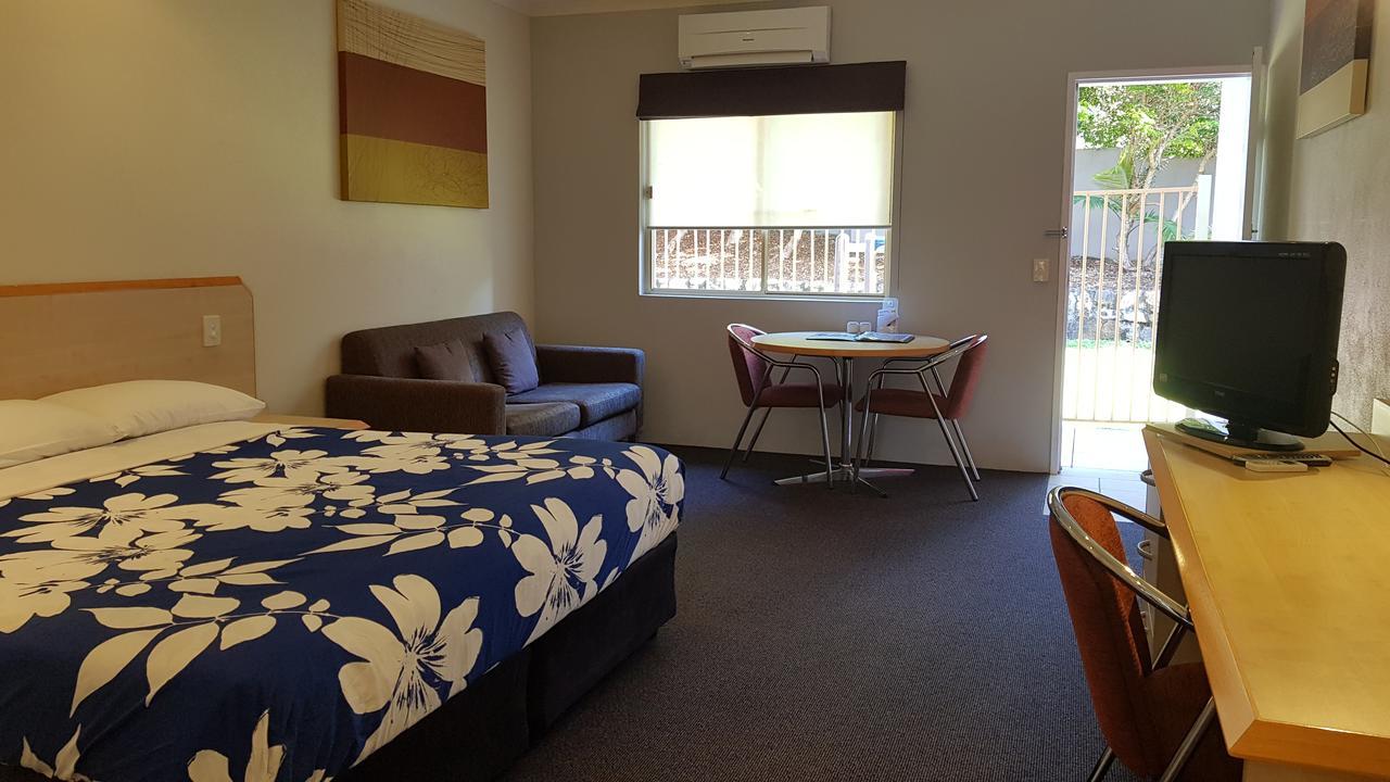Red Bridge Motor Inn Woombye Екстериор снимка