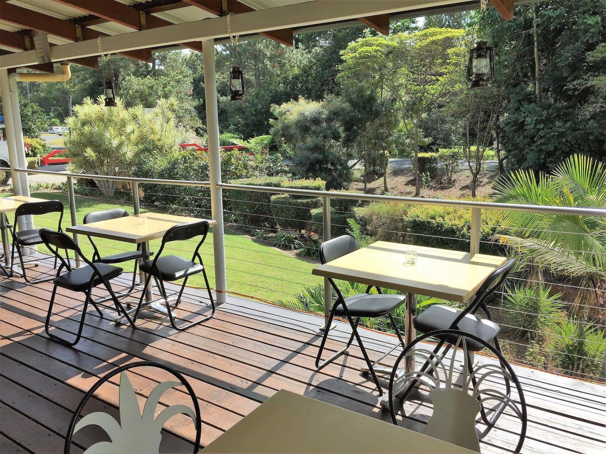 Red Bridge Motor Inn Woombye Екстериор снимка