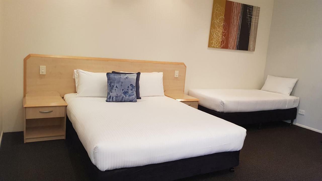 Red Bridge Motor Inn Woombye Екстериор снимка