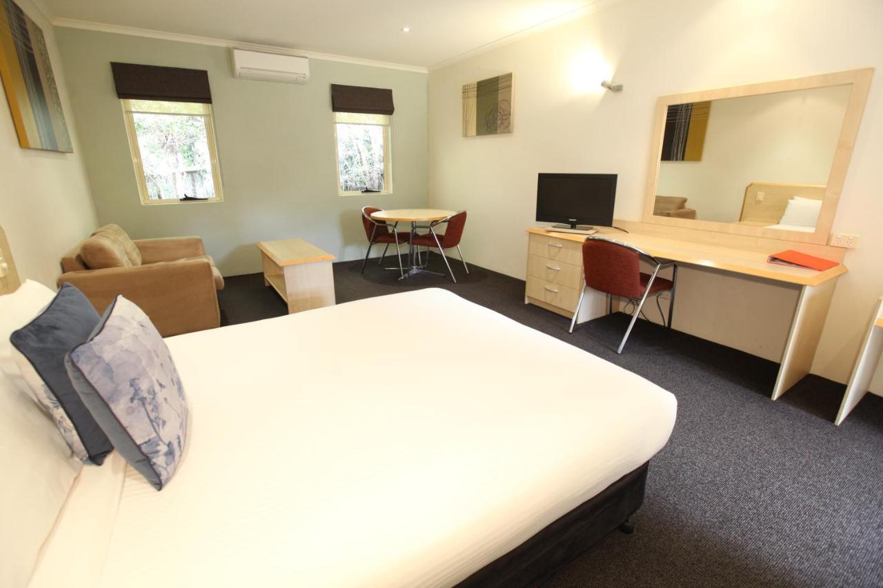 Red Bridge Motor Inn Woombye Екстериор снимка