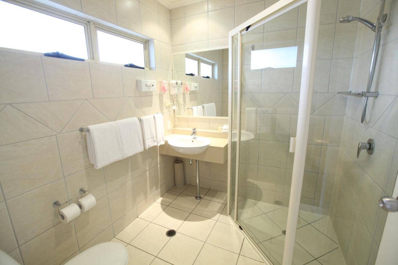 Red Bridge Motor Inn Woombye Екстериор снимка